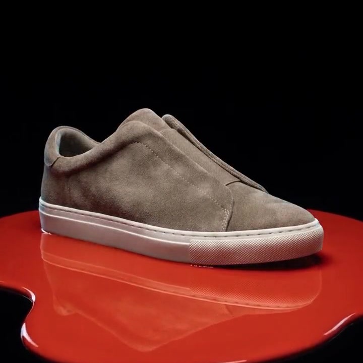 Jaxon sneaker in taupe suede